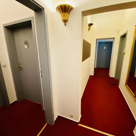 Doppelzimmer Bar, Direkt Am Alten Strom Apartment Rostock