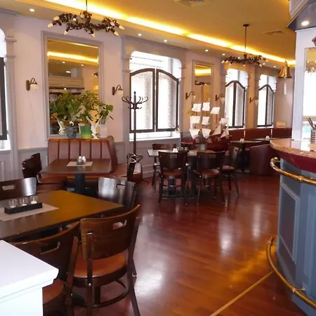 Doppelzimmer Bar, Direkt Am Alten Strom *