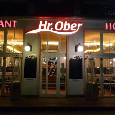 Doppelzimmer Bar, Direkt Am Alten Strom * 罗斯托克