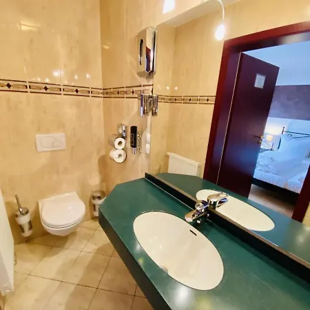 Doppelzimmer Bar, Direkt Am Alten Strom Apartment